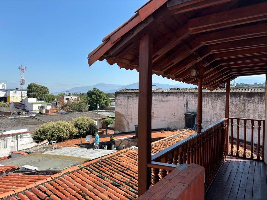 Lujosa Casa, Excelente Sector, Amplia Con Piscina Villa Cúcuta Eksteriør billede